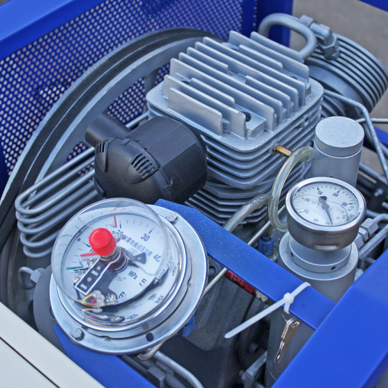 Компрессор высокого давления FROSP КВД 265/300A (380В, 265л/мин, 300бар, 5,5кВт)